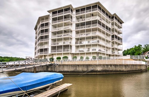 Osage Beach Apartment | Lakefront Osage Beach Condo Dock Your Boat Here!