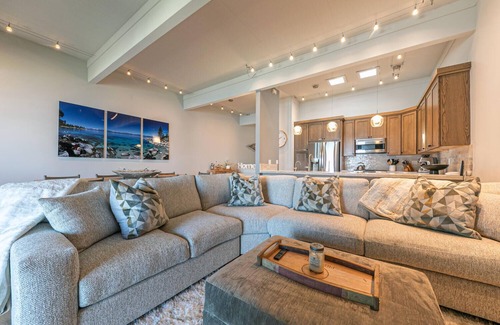 Tahoe Tavern House | Lakefront|Pier|Bouys|Pickleball|Walk to town