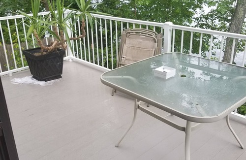Lake George Apartment | Lakefront property on Glen Lake
