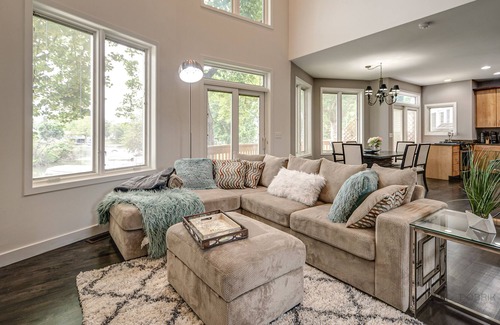 Lake Shangrila House | Lakefront Resort Style Home. Pontoon Available.