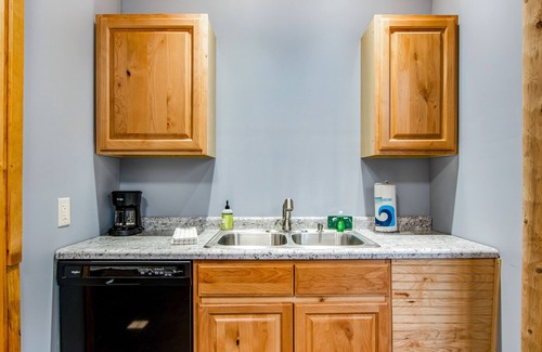 Harshaw Cabin | Lakefront Retreat with Deck, Water Views, Grill, Firepit, Central AC, & WiFi