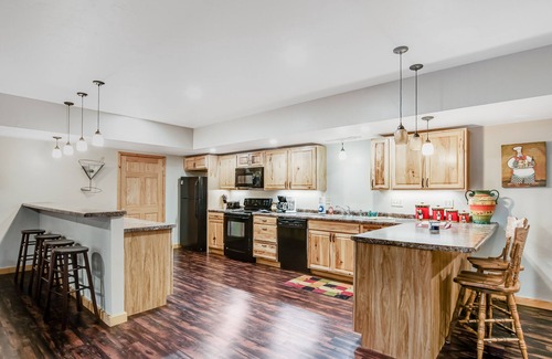 Harshaw Cabin | Lakefront Retreat with Deck, Water Views, Grill, Firepit, Central AC, & WiFi