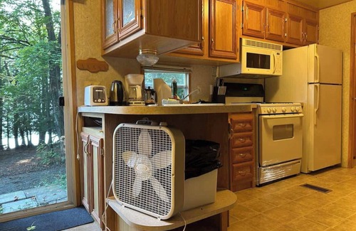 Parry Sound House | Lakefront RV Cottage in Parry Sound #14