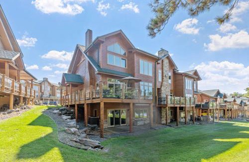 McGregor House | Lakefront-sleep 12-big Sandy Lodge Resort-luxury