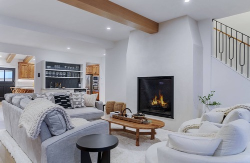 South Tahoe House | Lakefront Stunner with Private Pier! Close to Heavenly, Casinos, Dining, Retail