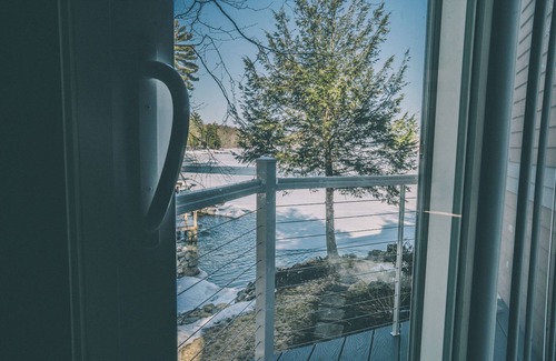 Alton Bay House | Lakefront, Sunsets & Sandbar w/Private Dock on private cul-de-sac
