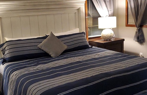 Carter Lake Apartment | Lakefront upstairs apartment