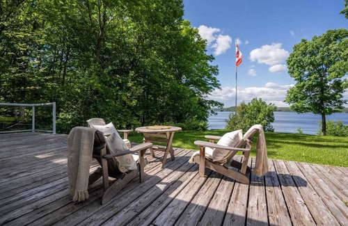 Ryerson Cottage | Lakefront Vana Cottage At Lake Cecebe, Burk's falls