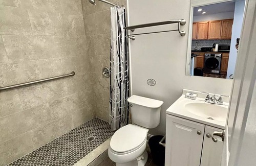 Wedowee Villa | Lakefront Villa 4 Wheelchair Accessible