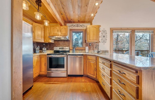 Smith Mountain Lake House | Lakefront with private dock,& Fire pit