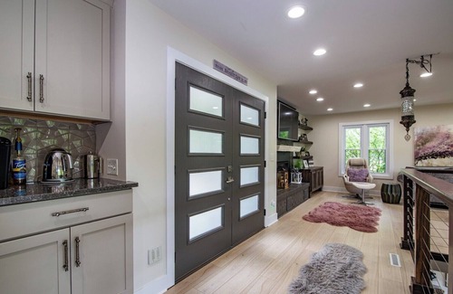 Brandenburg House | Lakehouse Fun on the Bourbon Trail.