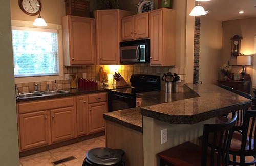 Edgemont House | Lakehouse Paradise On Greers Ferry Lake, Arkansas