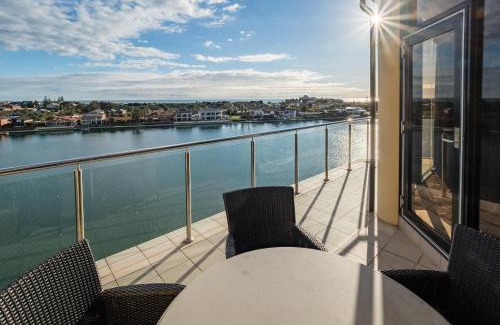 West Lakes Hotel | Lakes Hotel