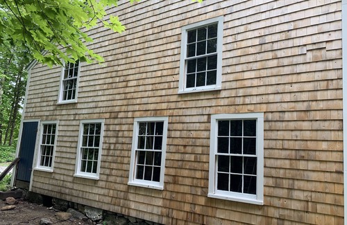 Sandwich House | Lakes Region! Historic 200+ Year Old Beautiful Cape 1 mi from Squam Town Beach