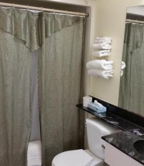 North Bay Hotel | Lakeshore Suites