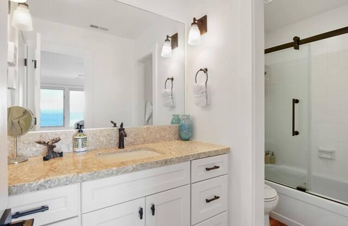 Crystal Bay House | Lakeshore Terrace Delight | Beaches