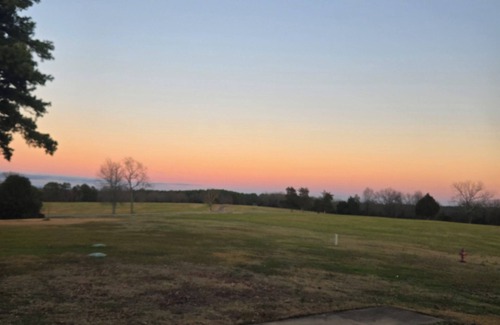 Hattieville Cabin | lakeside 3: Charming 2-bedroom cabin with AC and WiFi in peaceful Solgohachia