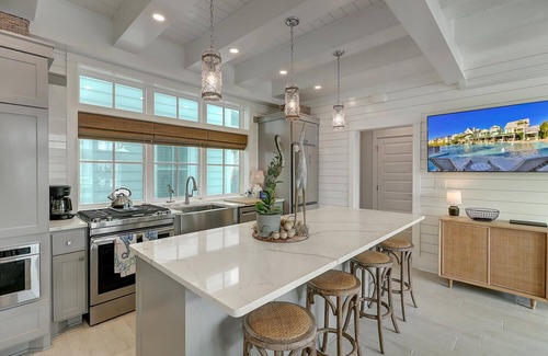 Port Aransas Cottage | Lakeside Beach Cottage @ Cinnamon Shore South W/Great Views & Amenities!