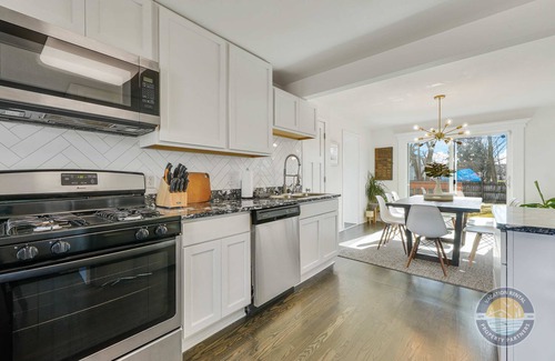 Lake Geneva House | Lakeside Bliss 3-Bed Retreat Lake Geneva