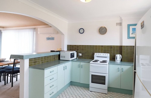 Forster Apartment | Lakeside. Breezy. Serendipity.