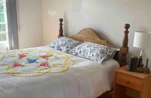 Lincoln Cottage | Lakeside Cottage