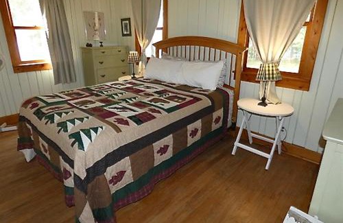 Alden Apartment | Lakeside Cottage on Torch Lake
