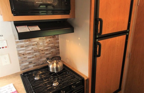 Waterford House | Lakeside Escape-Family Friendly Lake Getaway