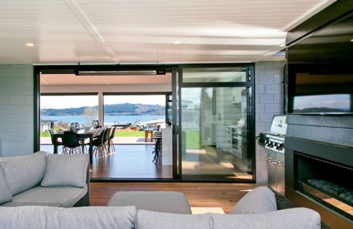 Rainbow Point House | Lakeside Estate Panoramic Lake and Mountain views