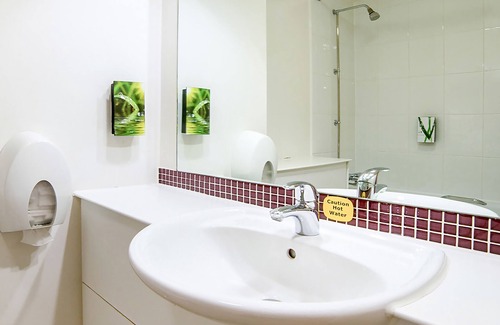St Helens Hotel | Lakeside Haydock Hotel, St Helens