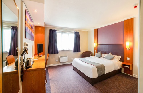 St Helens Hotel | Lakeside Haydock Hotel, St Helens