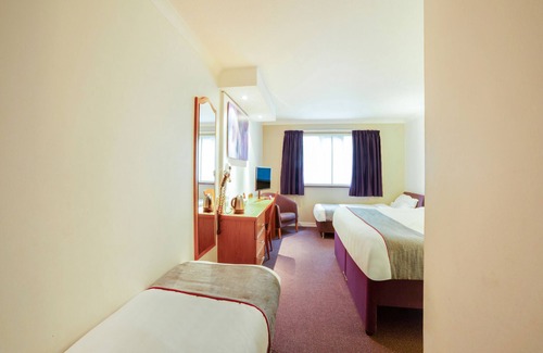 St Helens Hotel | Lakeside Haydock Hotel, St Helens