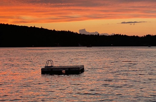 Gray House | Lakeside Living w\sandy beach within 25 minutes of Portland