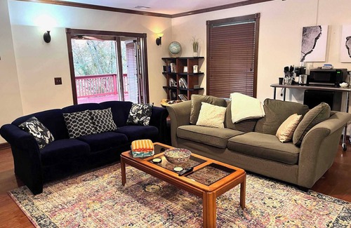 Franklin Cabin | Lakeside Lodge 3BR Suite/hottub option LL123