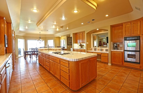 Lakeland Village House | Lakeside Mansion Waterfront Family Reunions + Events!