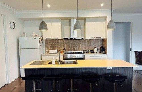 Nagambie House | Lakeside Nagambie: 4 BR, 2 BA House in nagambie, Sleeps 8