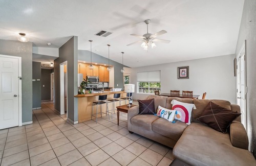 Clearlake Park House | Lakeside Retreat With Private Boat Ramp 3 Bedroom Home by RedAwning