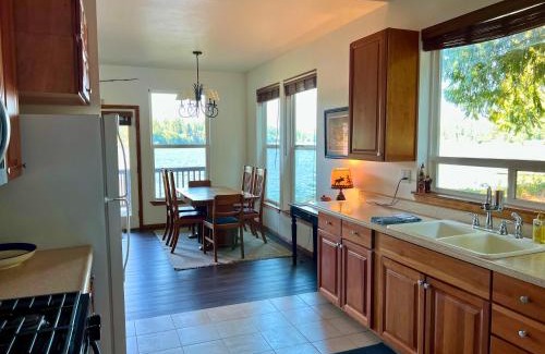 Eatonville House | Lakeside Retreat35 Mi To Mt Rainier!