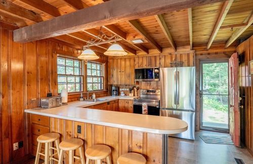 Naples Cabin | Lakeside Story - Log Cabin, Fire Pit, Beach!