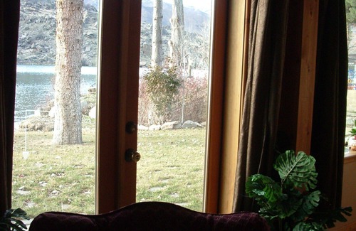 East Wenatchee House | Lakeside Timber Frame Home on Columbia River,Lake Entiat