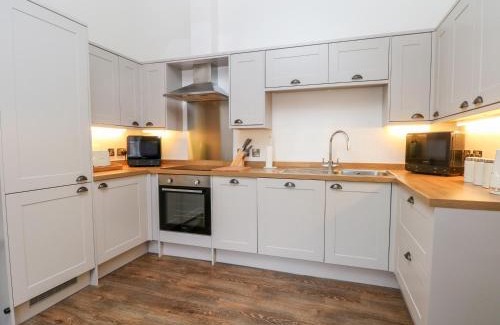 Macclesfield House | Lakeside Village Lodges & The Potting Shed