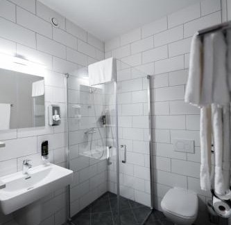 Podersdorf am See Hotel | Lakeside77