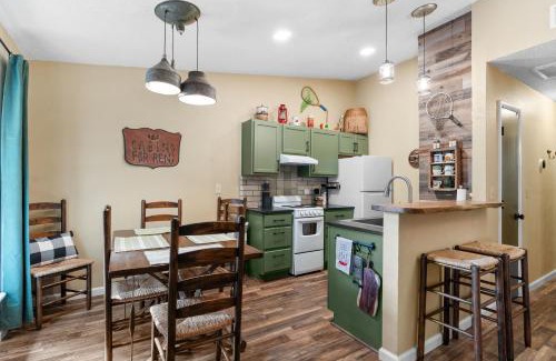 Kimberling City House | Laketime Hideaway