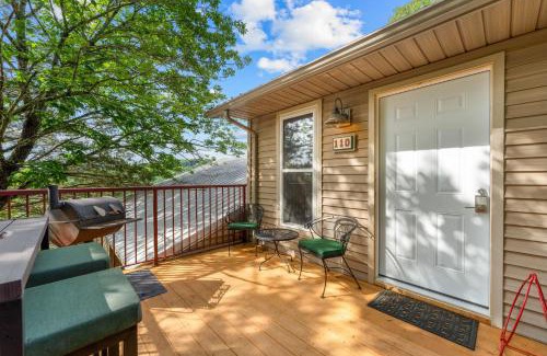 Kimberling City House | Laketime Hideaway