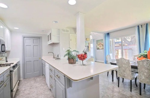 Corona Villa | LAKEVIEW +30mins to Disneyland +Los Angles +4rooms