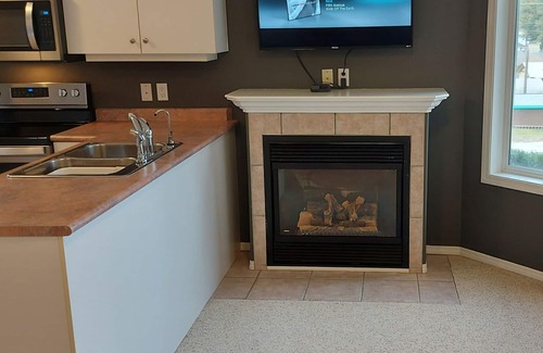 Central Okanagan House | Lakeview and beach access