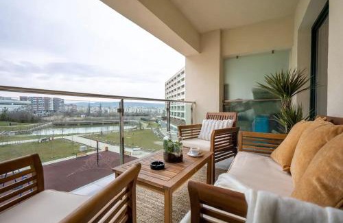 Cluj County Apartment | LakeView CozyNook - Tennis, UnderGround Parking, Modern, Balcony