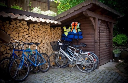 Gorlo Apartment | Lakeview garden studio in Villa