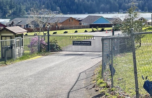 Port Angeles Cabin | Lakeview, Hideaway ; Beautiful lake, nice hikes, refreshing hot tub, and more!