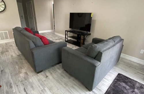 Conway House | lakeview home minutes from MCO airport