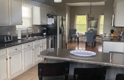 Nancy House | Lakeview House on Lake Cumberland @ Lees Ford Marina